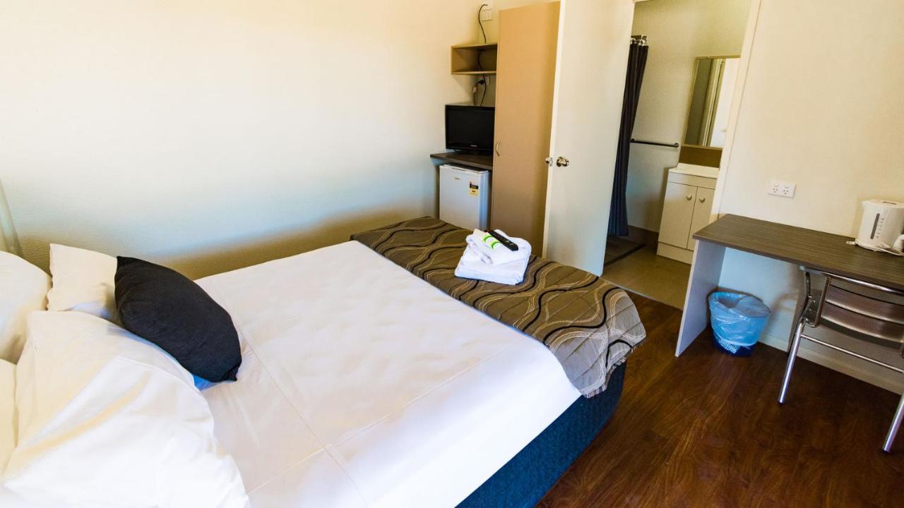 Stay On Sullivan Emerald Exterior photo